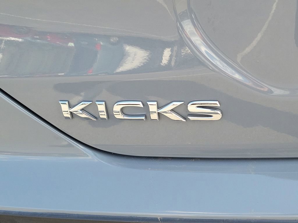 Used 2021 Nissan Kicks SV FWD image 27