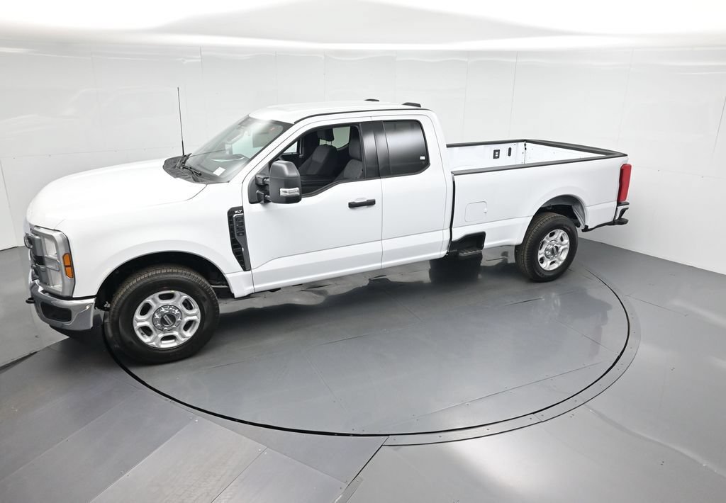 New 2026 Ford F350 XLT RWD image 40