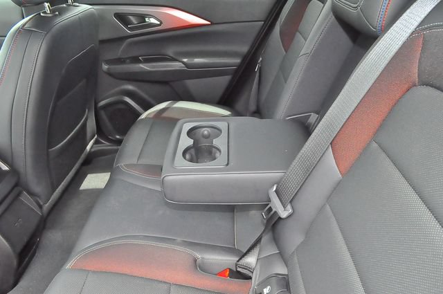 Used 2024 Chevrolet Equinox EV RS FWD image 16
