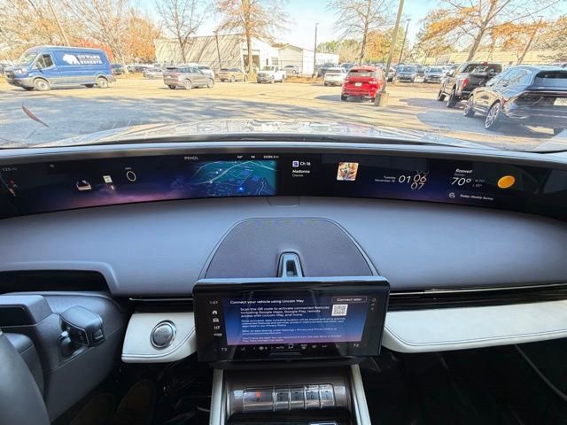 Certified 2024 Lincoln Nautilus Black Label image 12