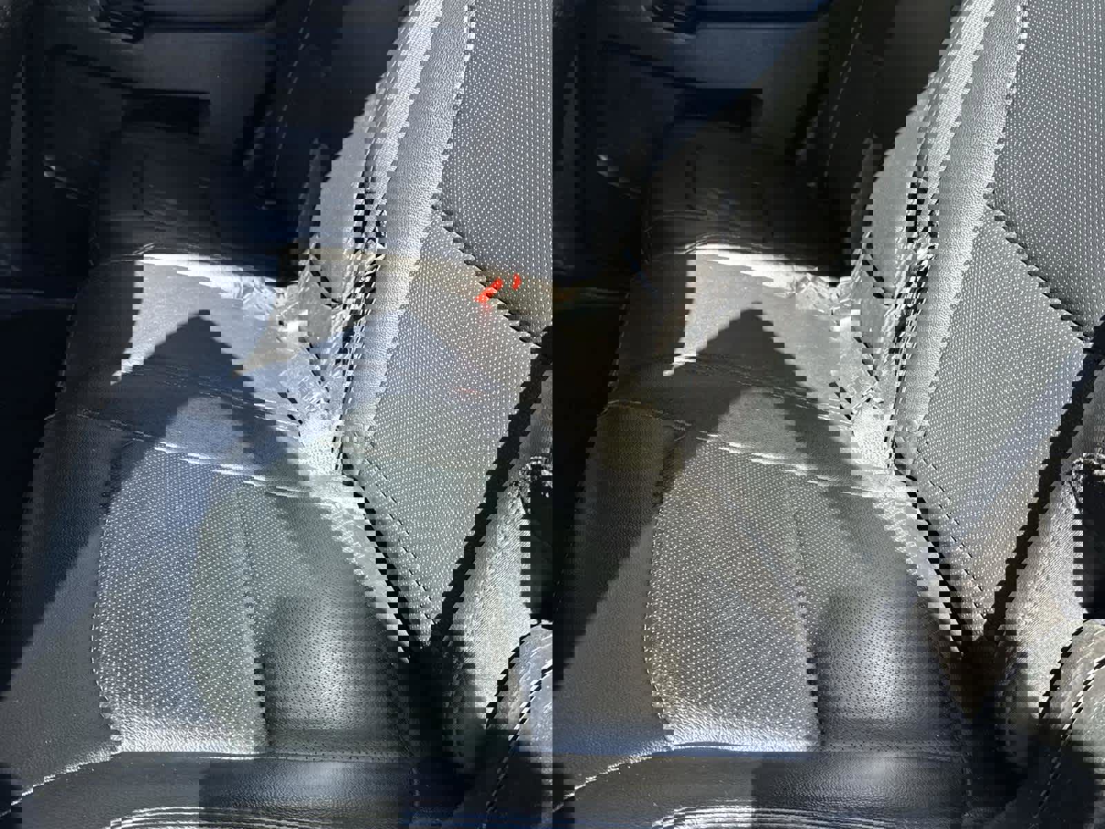 Used 2019 Ford Explorer Limited w/ Class III Trailer Tow Package image 14