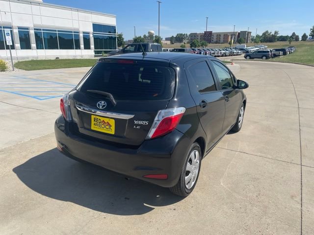 Used 2012 Toyota Yaris LE FWD image 4