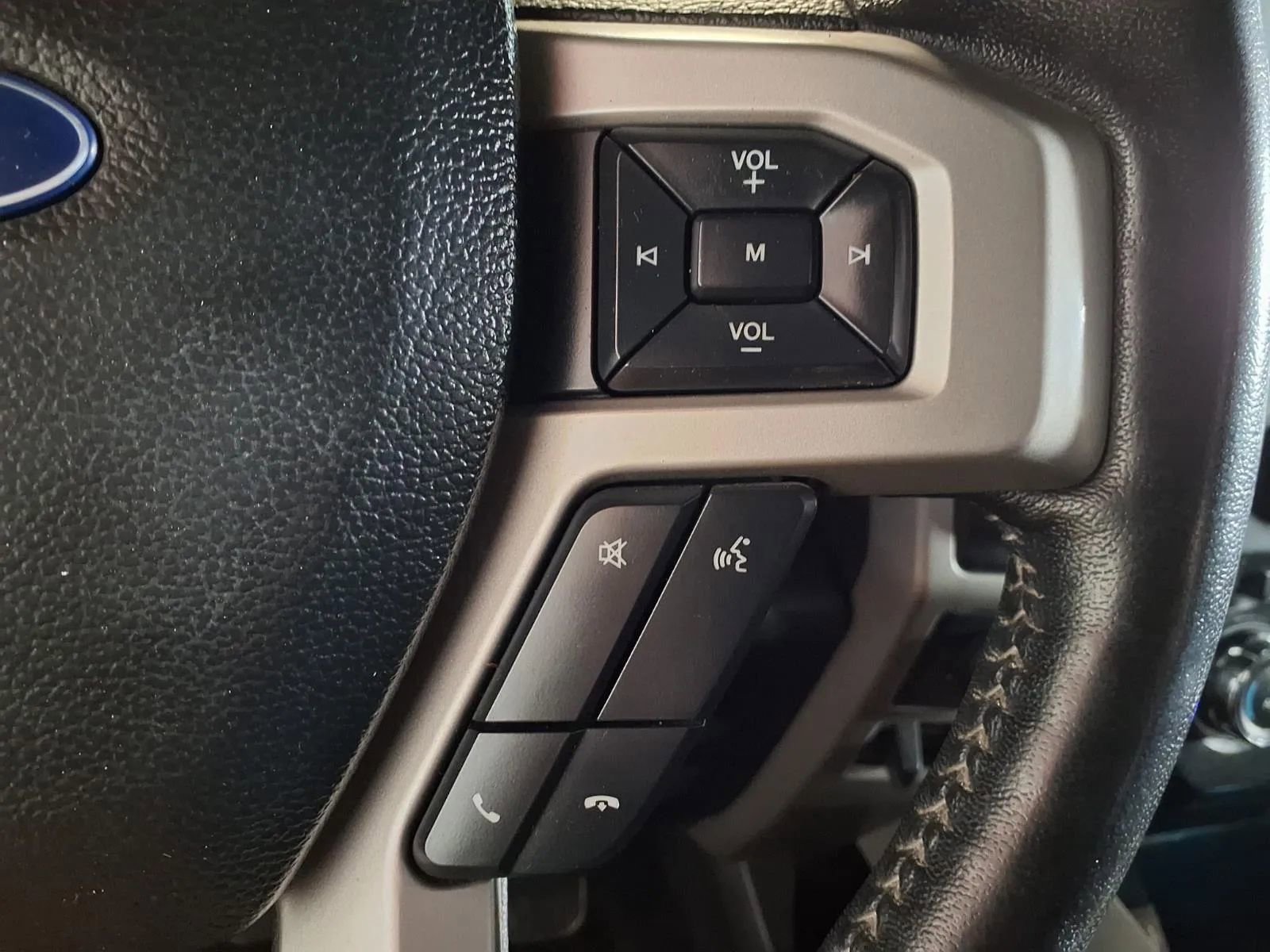Used 2018 Ford F150 Lariat AWD/4WD image 28