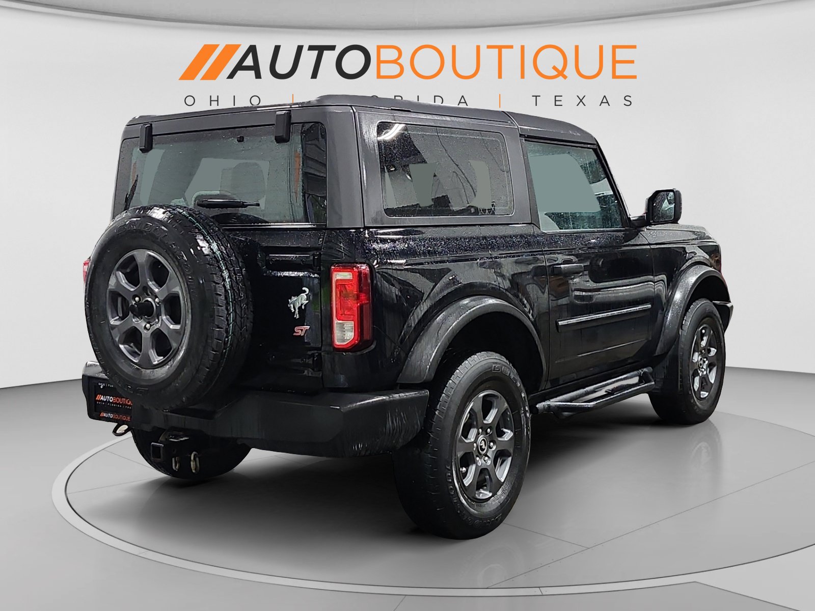 Used 2023 Ford Bronco 2-Door AWD/4WD image 5