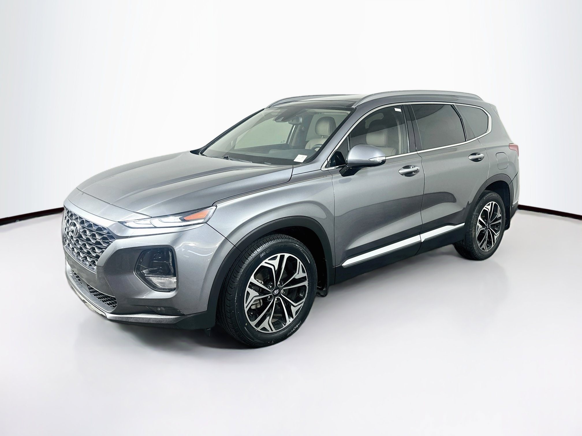 Used 2019 Hyundai Santa Fe Limited w/ Cargo Package FWD image 3