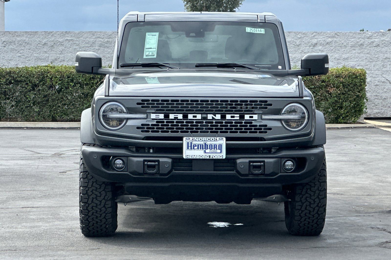 New 2025 Ford Bronco Badlands image 9