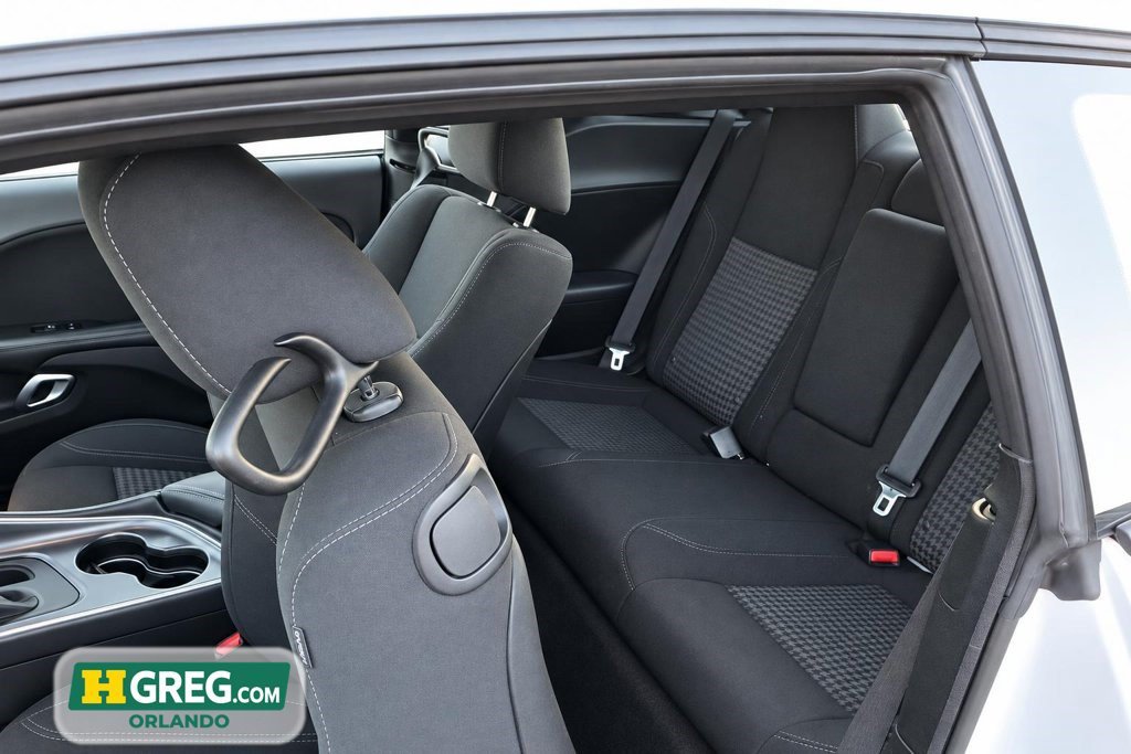 Used 2018 Dodge Challenger SXT RWD image 12