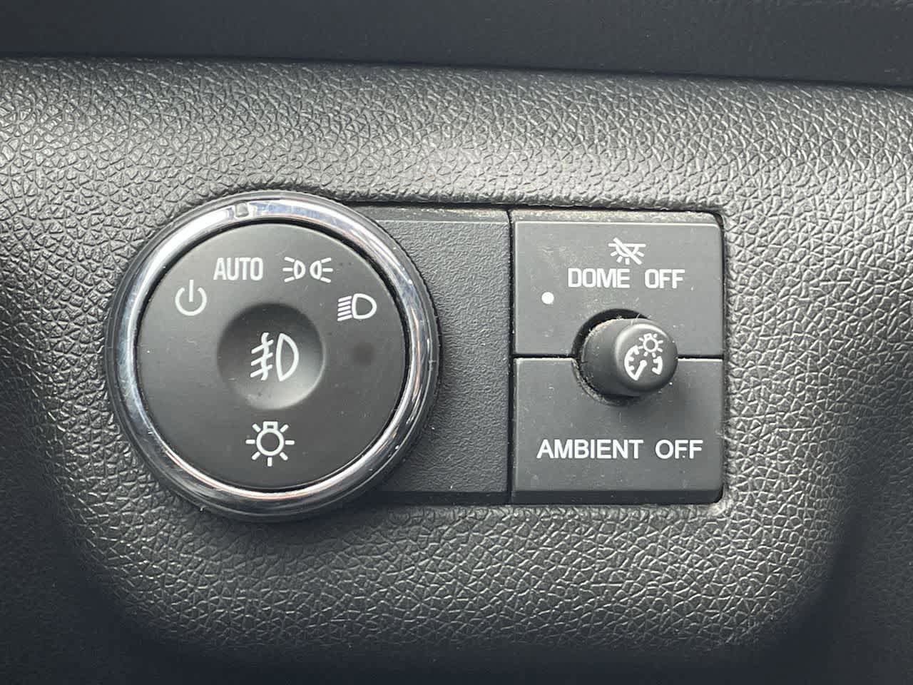 Used 2015 GMC Acadia Denali image 32