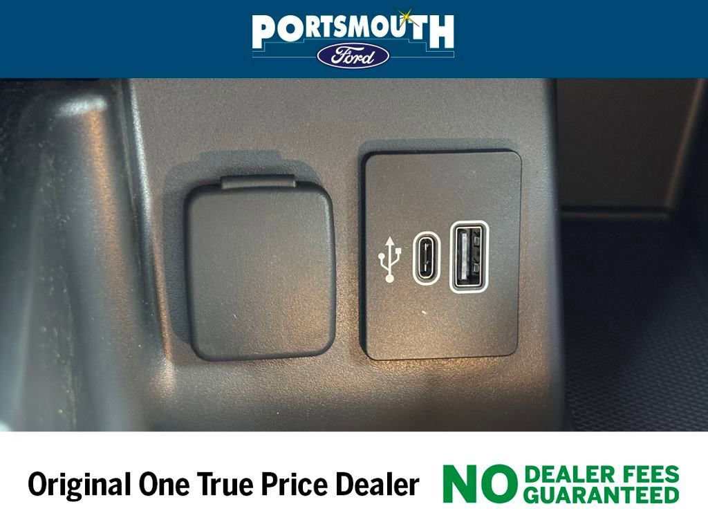 New 2025 Ford Explorer Active w/ Active Comfort Package AWD/4WD image 14