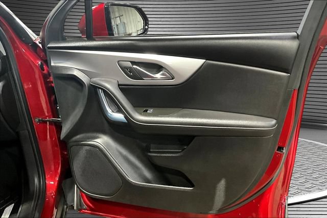 Certified 2024 Chevrolet Blazer LT w/ Convenience Package FWD image 28