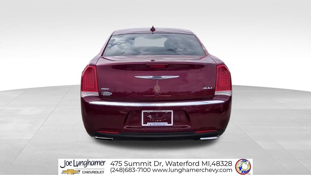 Used 2016 Chrysler 300 Limited image 7