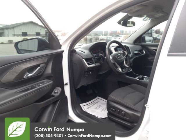 Used 2023 GMC Terrain SLE w/ Driver Convenience Package image 9