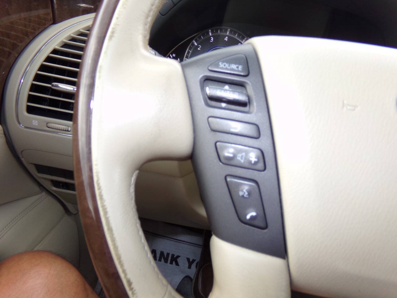 Used 2013 INFINITI QX56 4WD w/ Deluxe Touring Pkg image 75