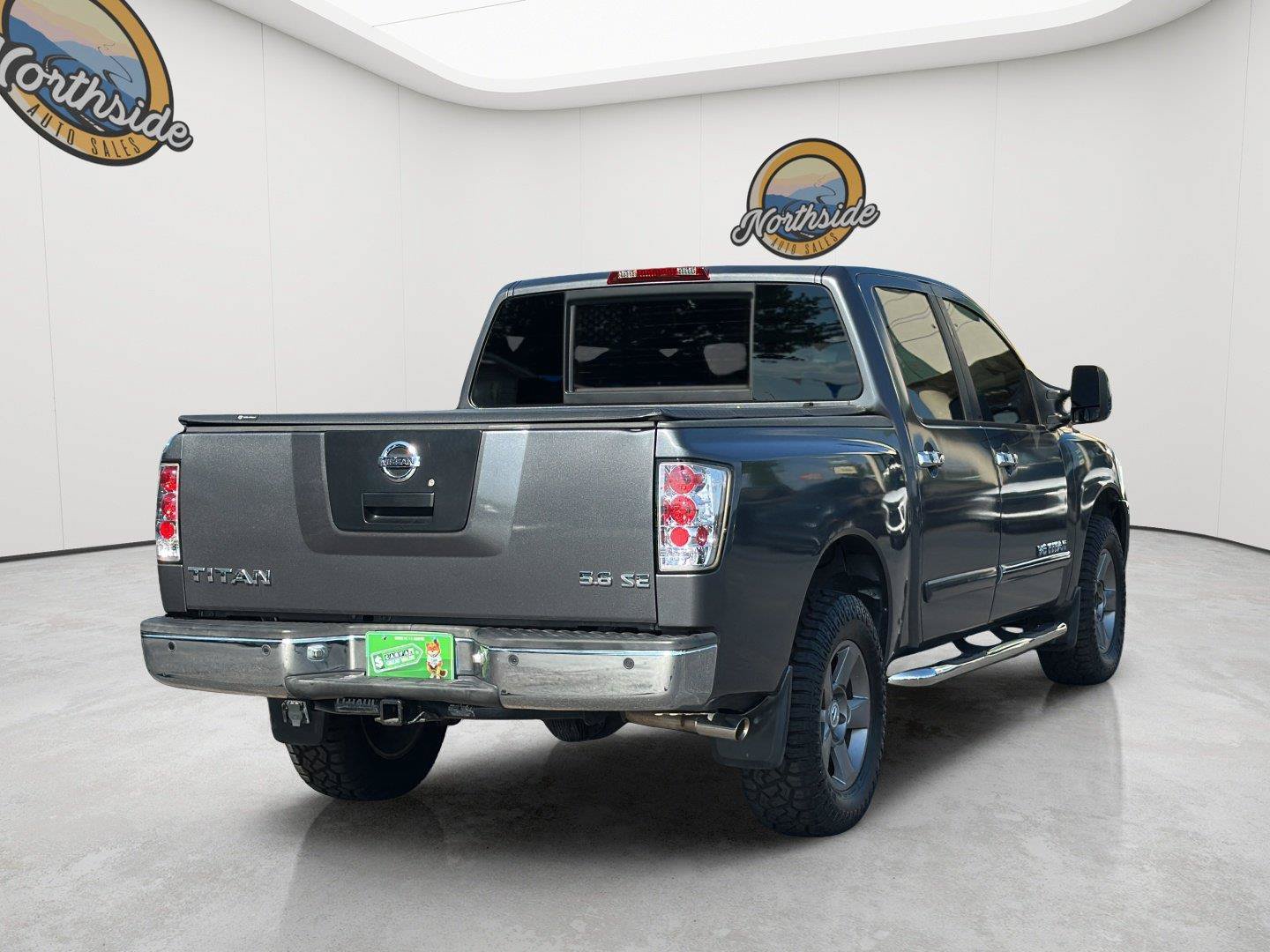 Used 2005 Nissan Titan SE w/ (W01) Utility Bed Pkg AWD/4WD image 5