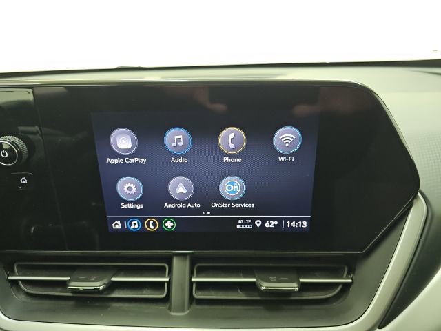 Used 2024 Chevrolet Trax RS w/ Driver Confidence Package image 2