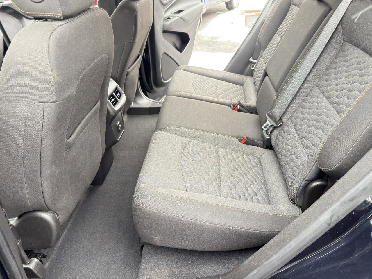 Used 2021 Chevrolet Equinox LT w/ Driver Convenience Package AWD/4WD image 48