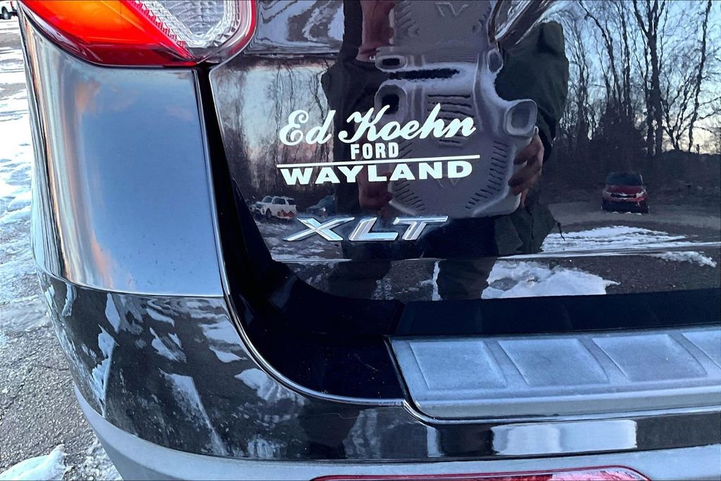 Certified 2023 Ford Explorer XLT w/ Equipment Group 202A image 8