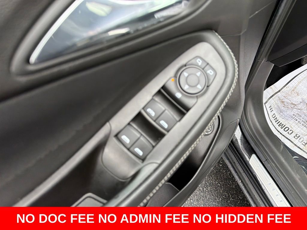 Used 2022 Buick Encore GX Essence w/ Experience Buick Package FWD image 13