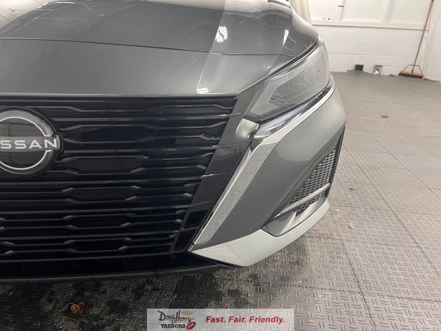 Used 2025 Nissan Altima 2.5 SV FWD image 13