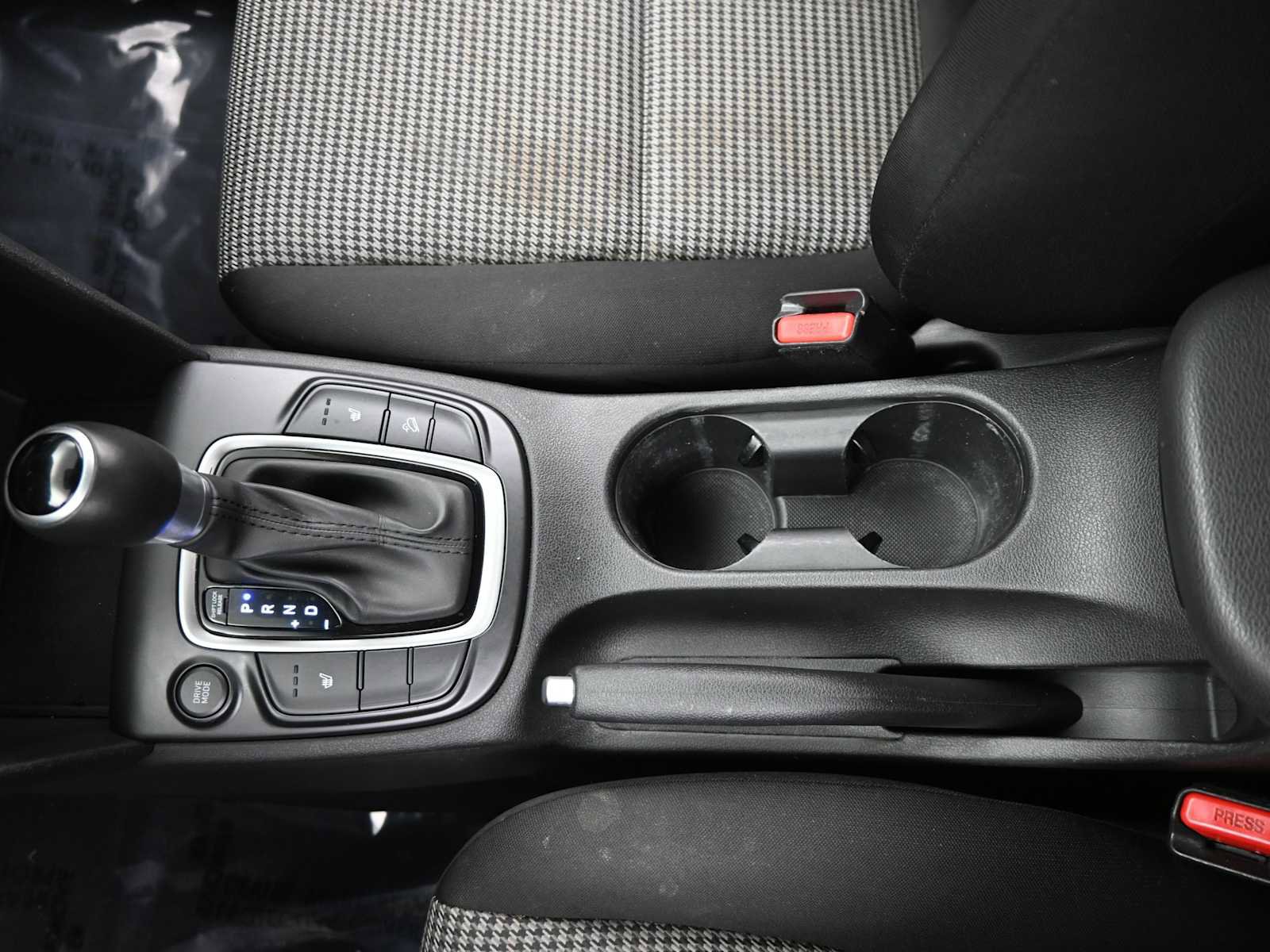 Used 2018 Hyundai Kona SEL image 19