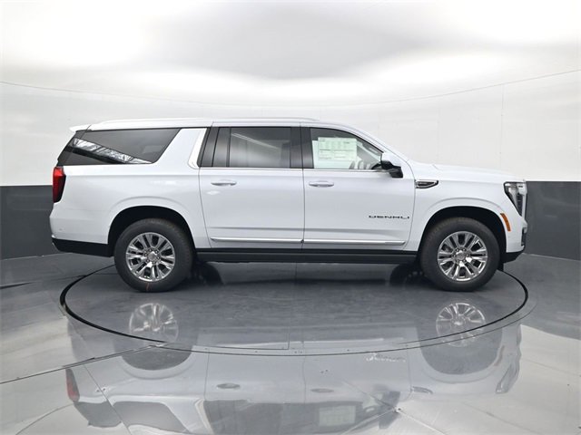 New 2026 GMC Yukon XL Denali image 4