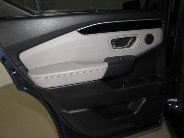 Certified 2025 Honda Pilot EX-L image 19