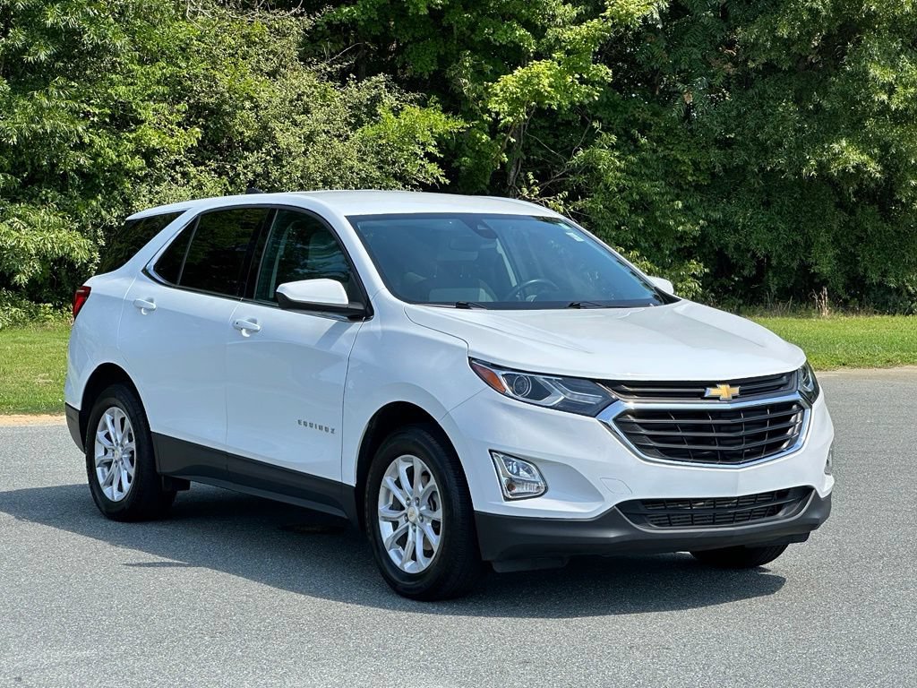 Used 2020 Chevrolet Equinox LT w/ Driver Convenience Package AWD/4WD image 2
