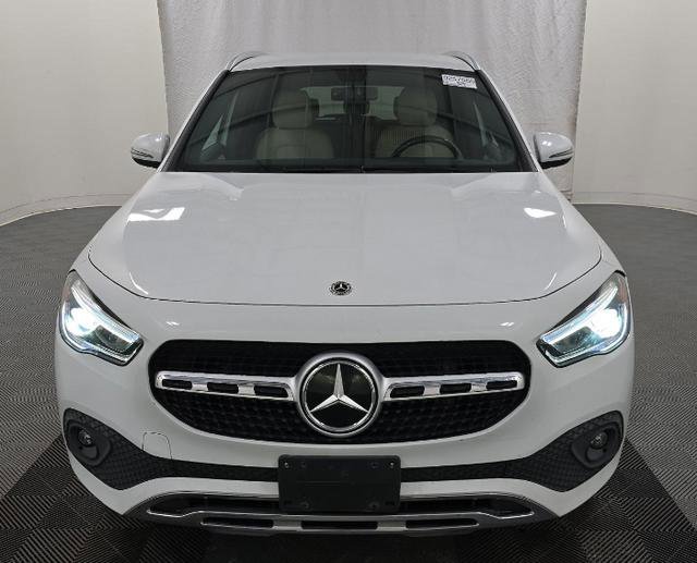 Used 2022 Mercedes-Benz GLA 250 4MATIC w/ Premium Package Lite image 2