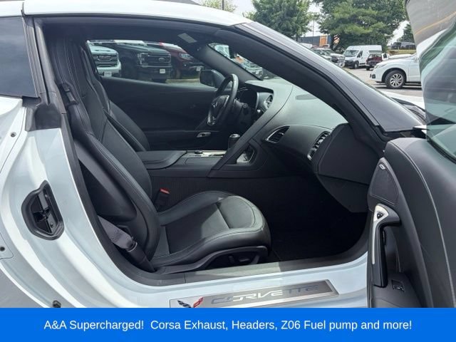 Used 2016 Chevrolet Corvette Stingray Coupe RWD image 29
