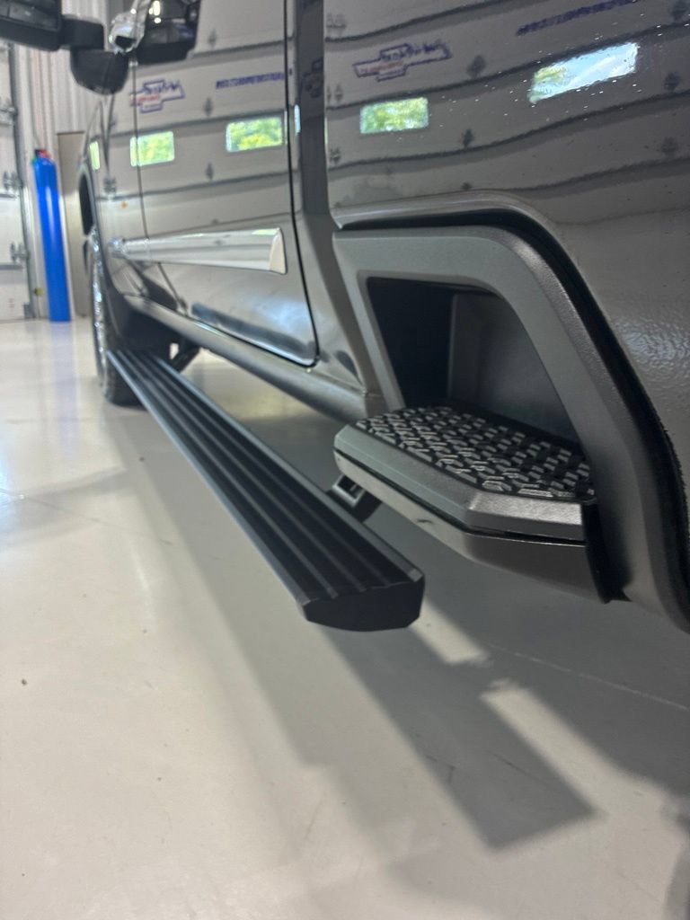 Used 2025 Chevrolet Silverado 2500 High Country w/ High Country Premium Package AWD/4WD image 41
