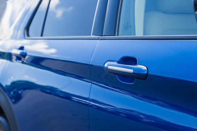 Used 2020 Ford Explorer Limited image 22