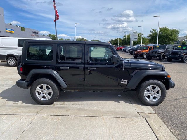 Used 2020 Jeep Wrangler Unlimited Sport S AWD/4WD image 2
