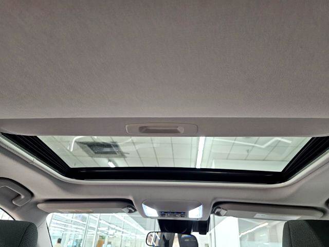 Used 2022 Toyota RAV4 XLE w/ Convenience Package image 36