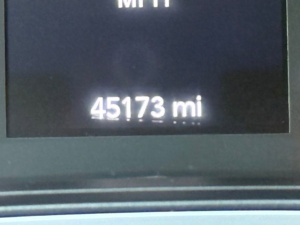 Used 2021 Jeep Cherokee Latitude Lux w/ Trailer Tow Group image 29