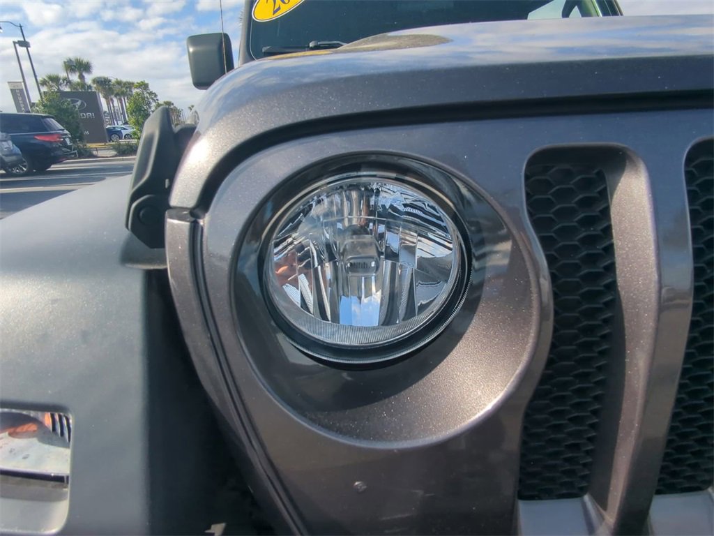 Used 2018 Jeep Wrangler Unlimited Sport image 10
