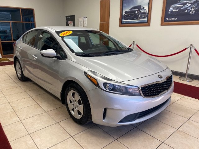 Used 2017 Kia Forte LX FWD image 9
