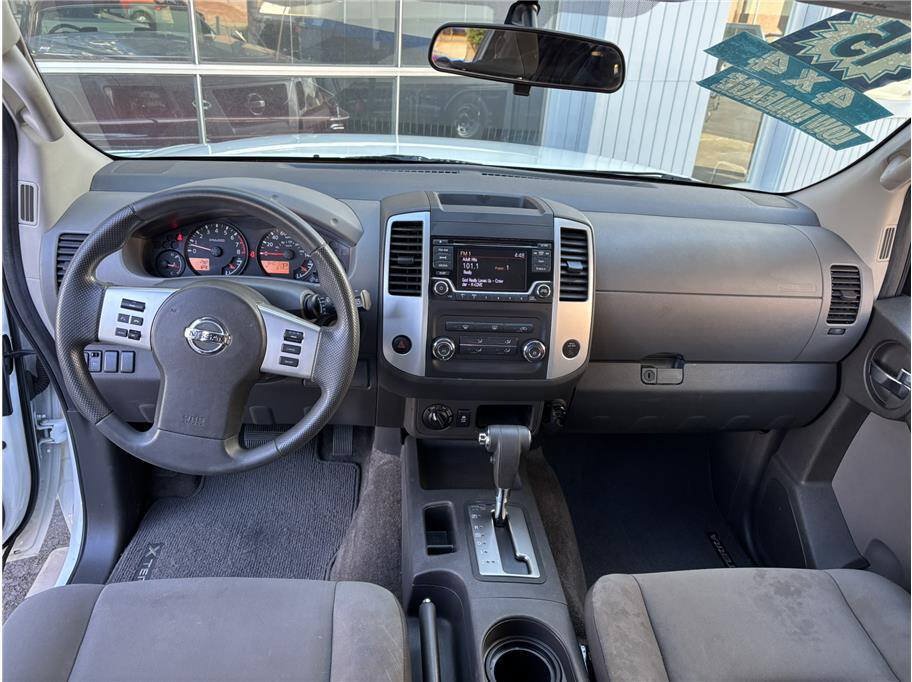 Used 2015 Nissan Xterra S w/ Value Package AWD/4WD image 10