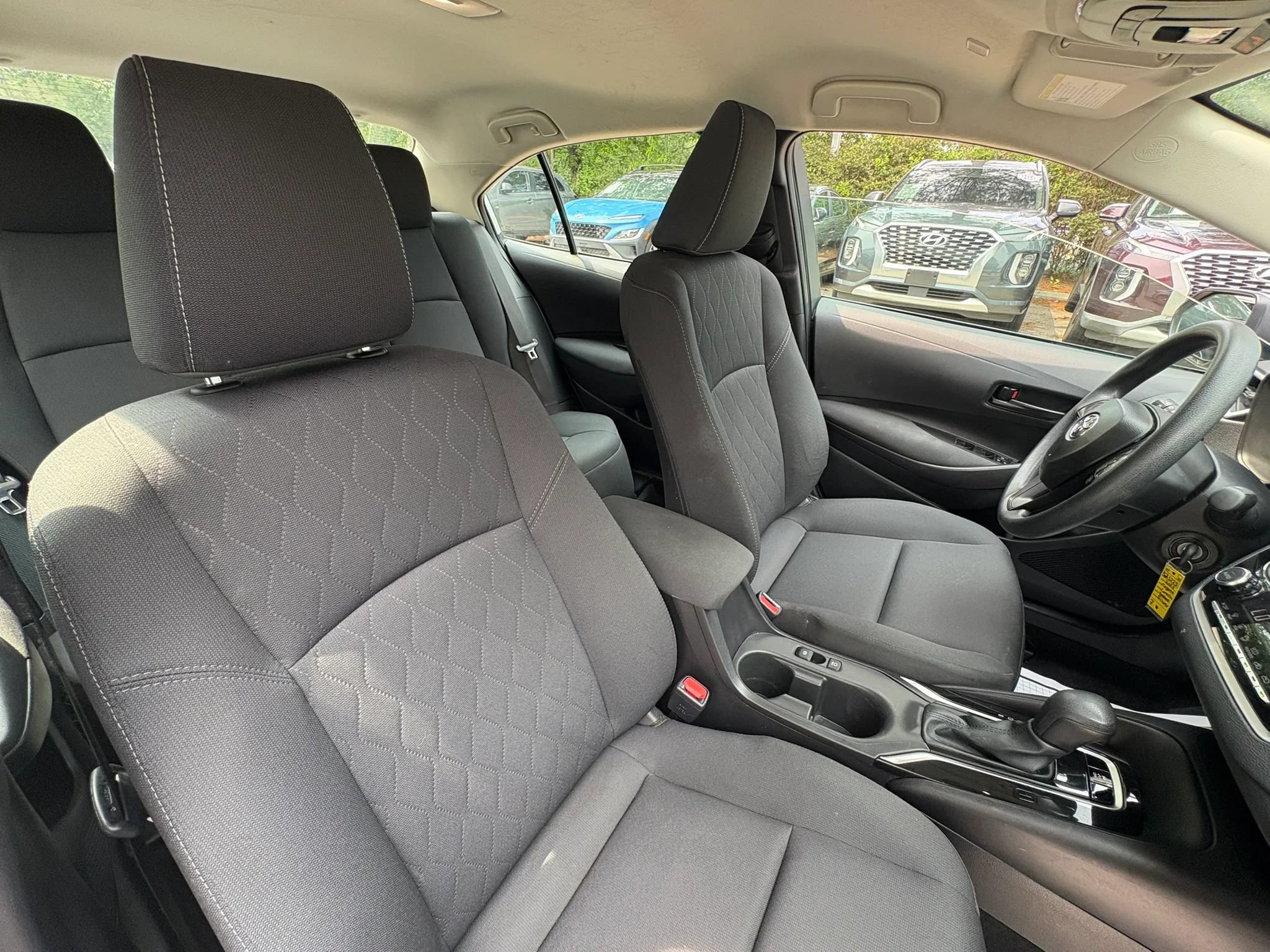Used 2025 Toyota Corolla LE FWD image 8