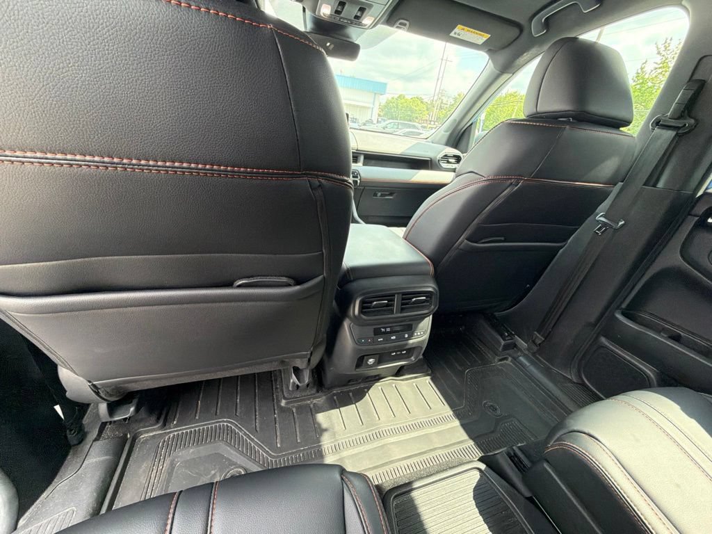 Used 2024 Honda Pilot TrailSport image 11