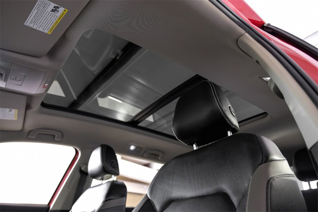 Used 2021 Volkswagen Atlas SEL Premium image 5