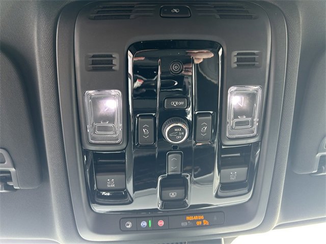 New 2026 Chevrolet Suburban Premier image 34