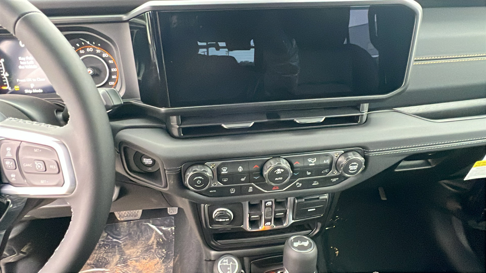 New 2026 Jeep Wrangler Unlimited Sahara AWD/4WD image 27