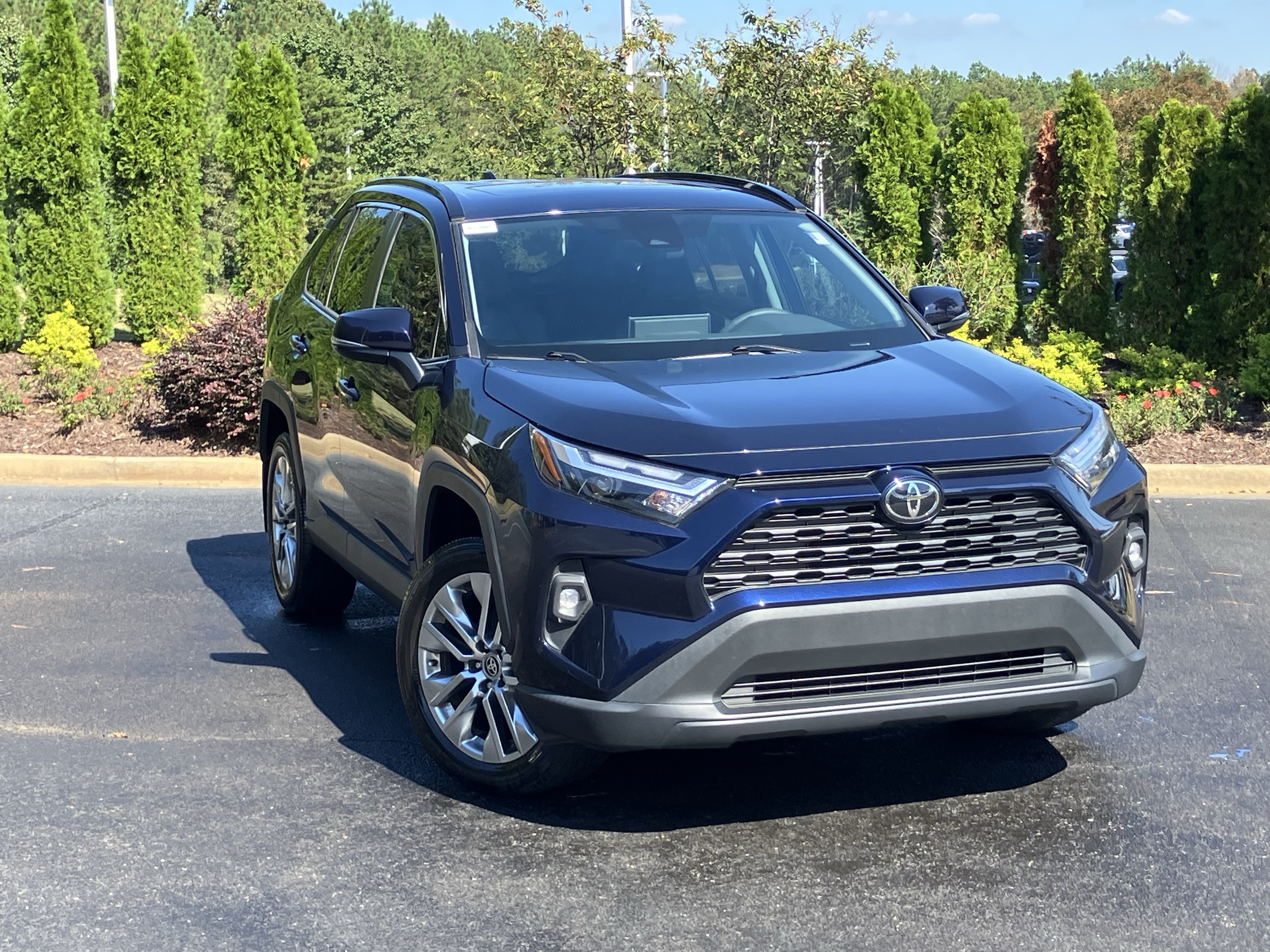 Used 2024 Toyota RAV4 XLE Premium FWD image 2