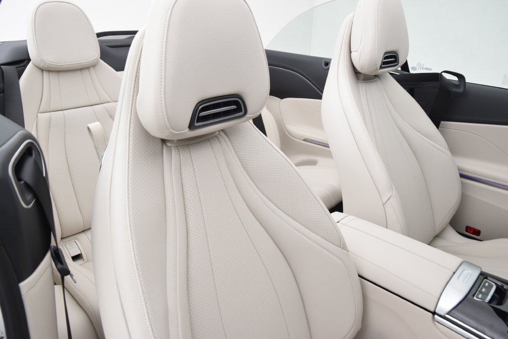 New 2027 Mercedes-Benz CLE 300 4MATIC Cabriolet image 17