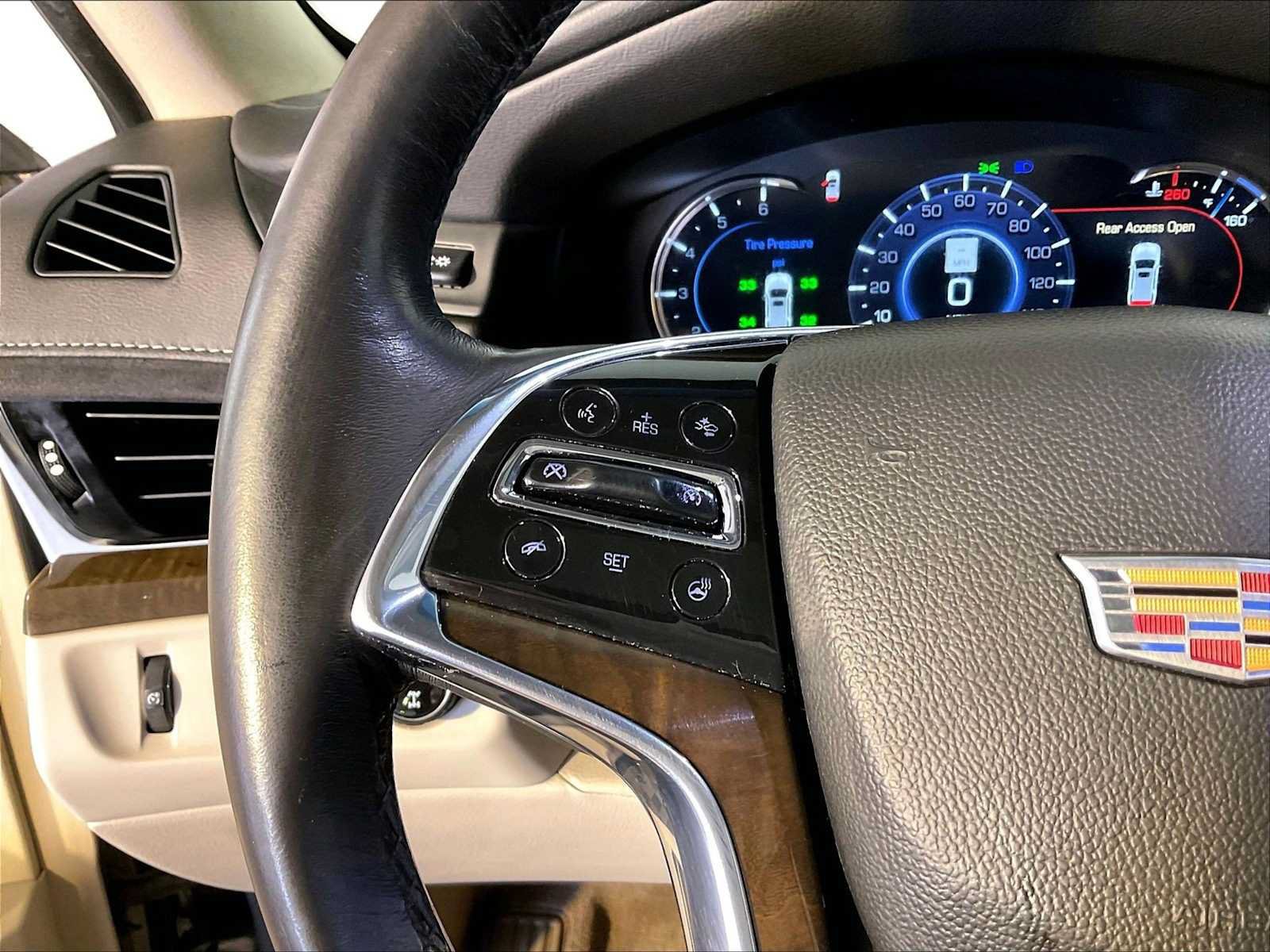 Used 2019 Cadillac Escalade ESV Premium Luxury w/ LPO, Radiant Package AWD/4WD image 27