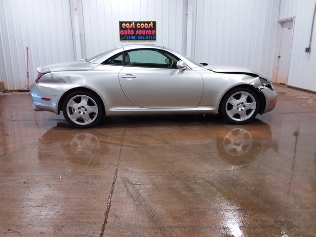 Used 2004 Lexus SC 430 Convertible image 2