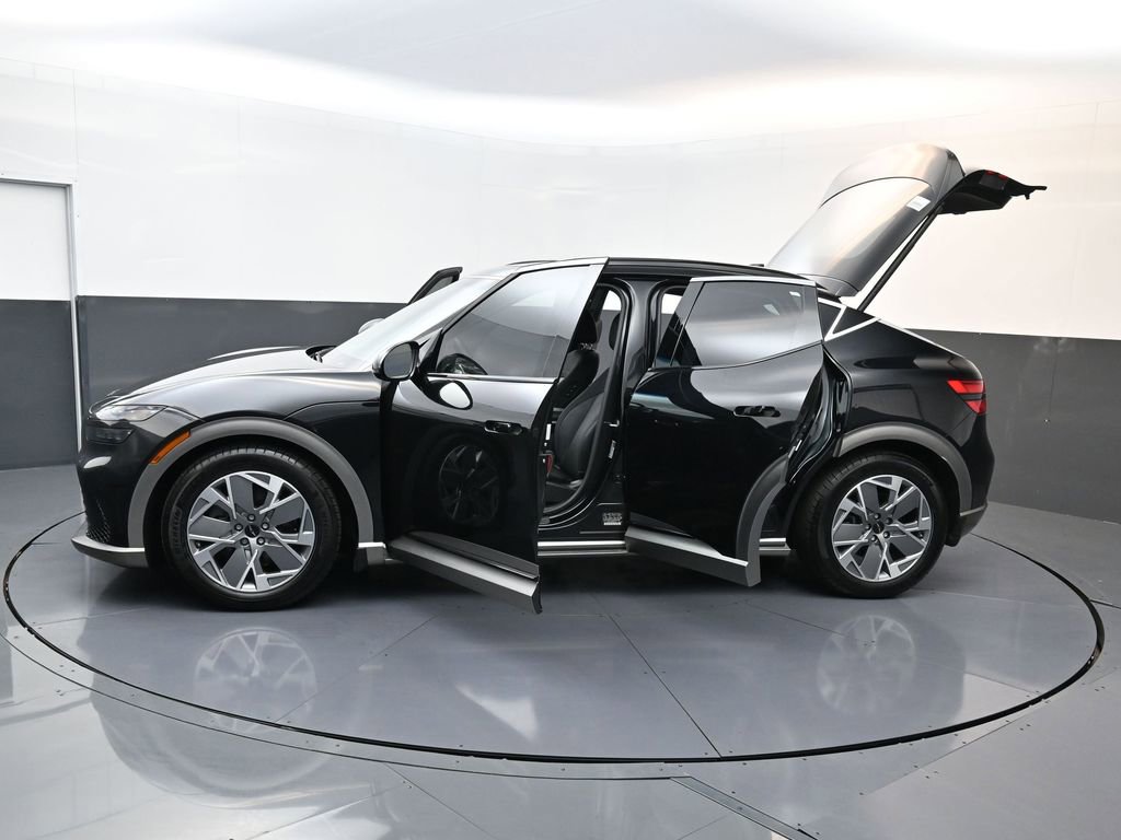 Used 2024 Genesis GV60 RWD image 36