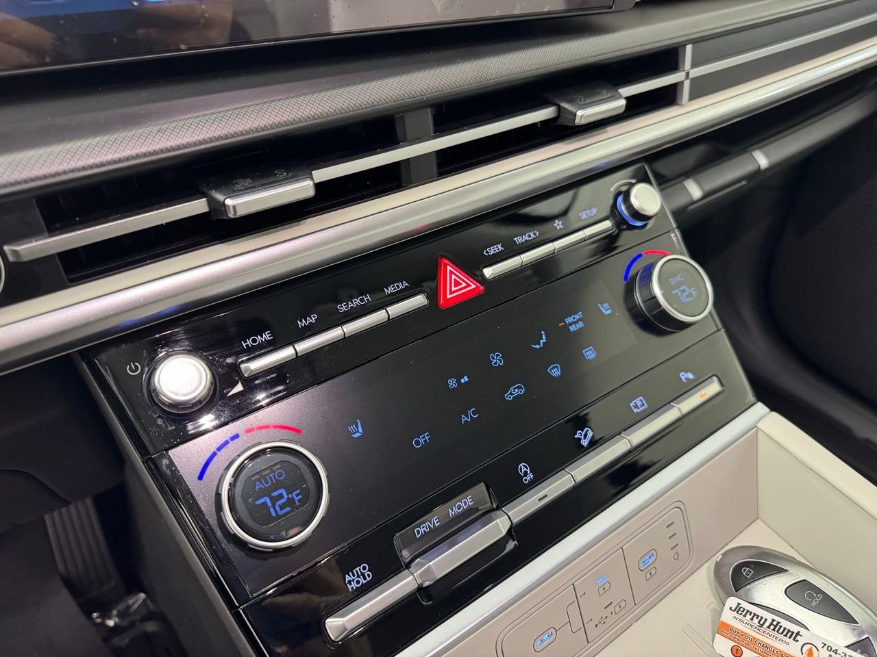 Used 2026 Hyundai Santa Fe SEL FWD image 19