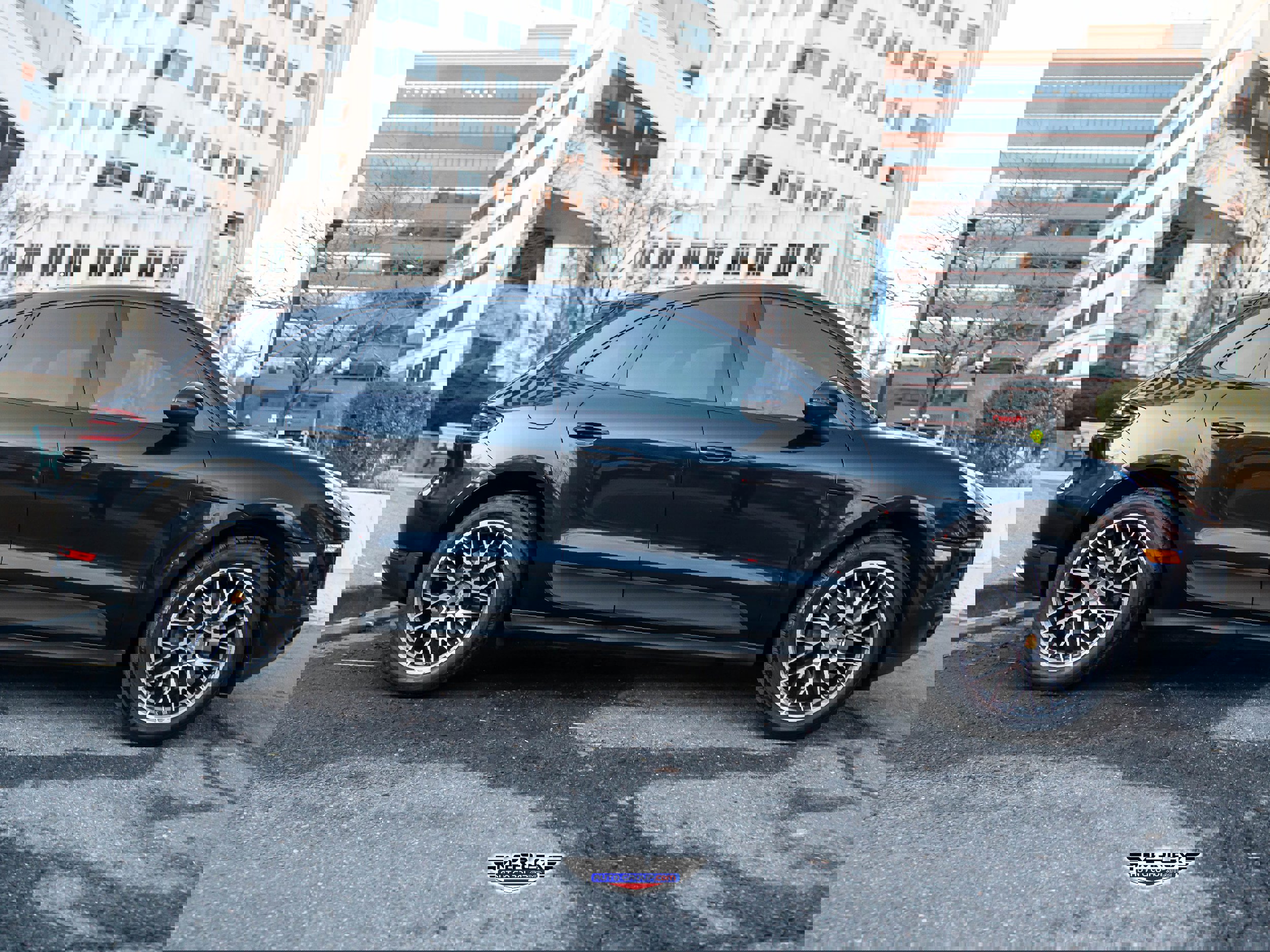 Used 2018 Porsche Macan Sport Edition image 8