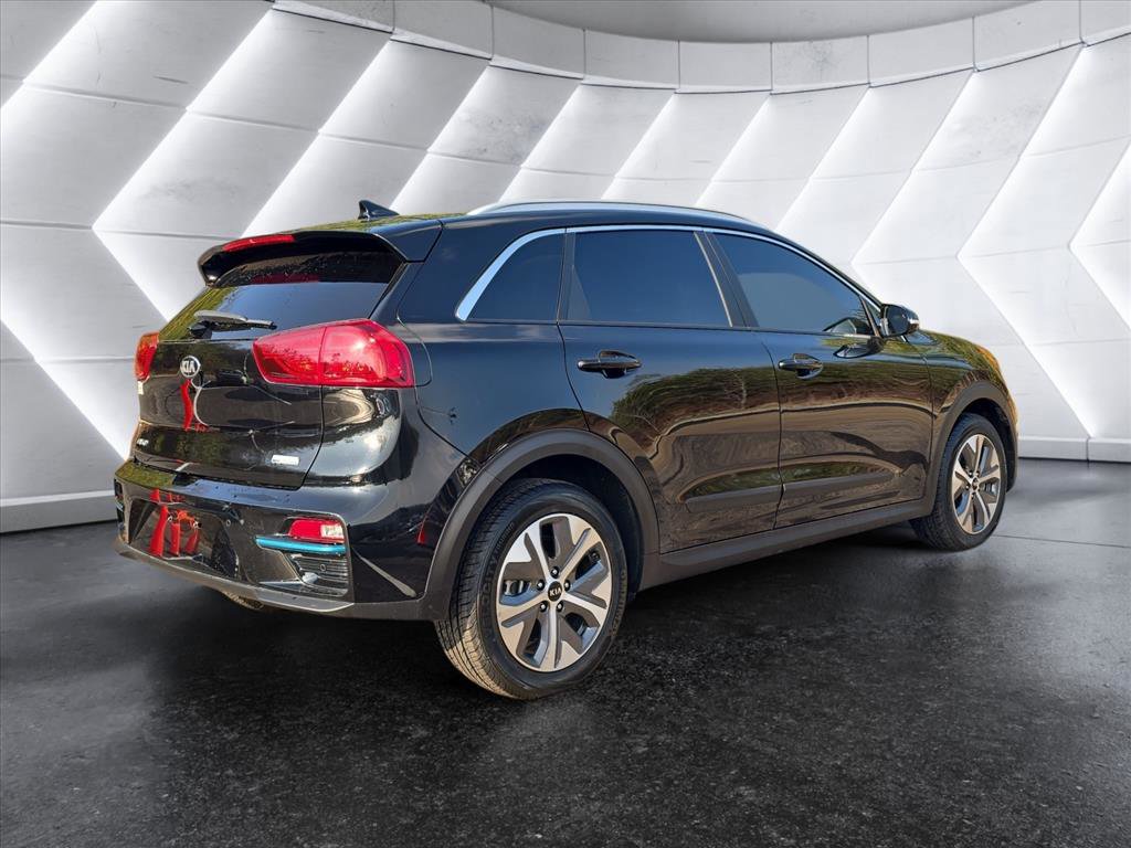 Used 2021 Kia Niro EX Premium w/ Cold Weather Package image 5